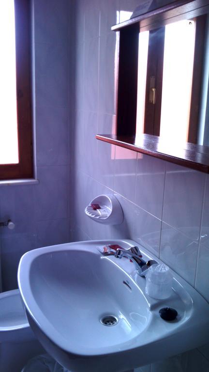 Hotel El Sueve Colunga Ruang foto